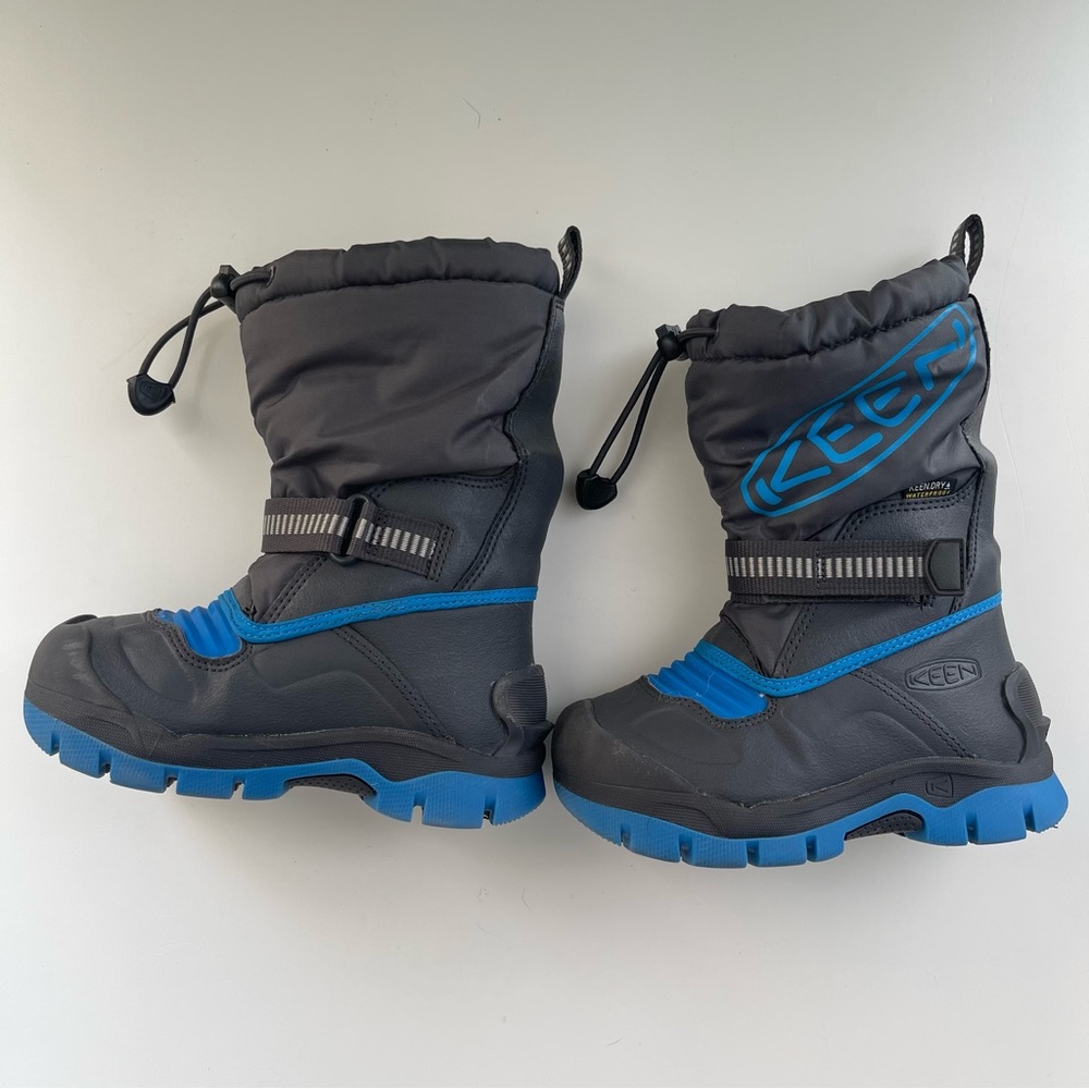KEEN Little Kids Snow Troll Winter Insulated Waterproof Toddler Boots (size 8)